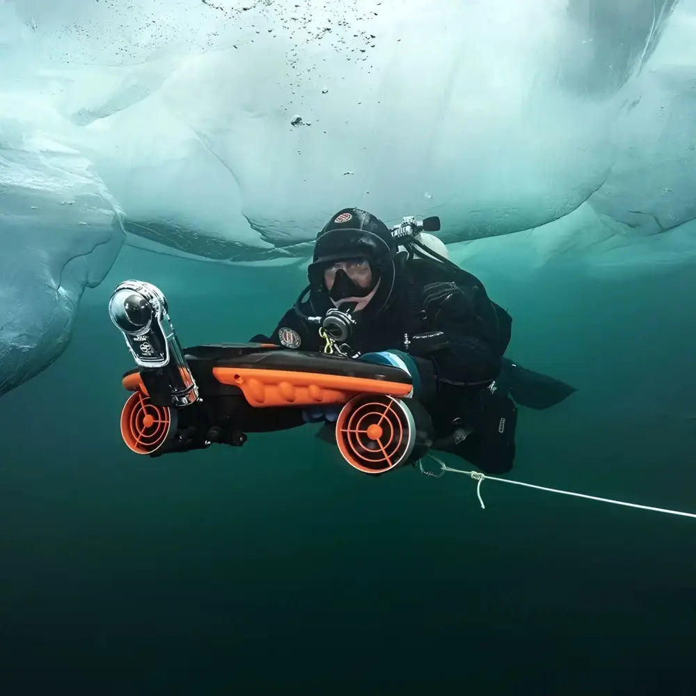 Sublue Seabow Smart Waterproof 40m Underwater Scooter Drone.